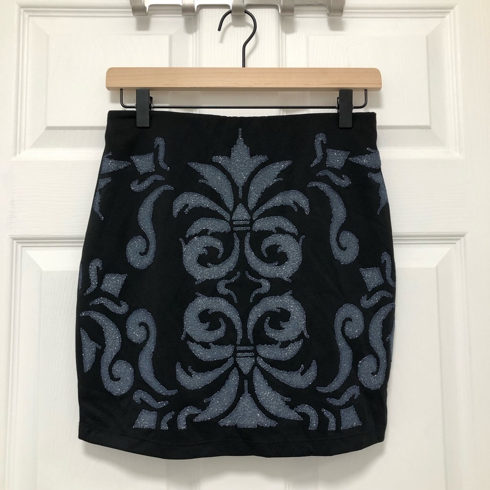 ANGL Women's Mini Skirt Black with Blue Textured Design Size M